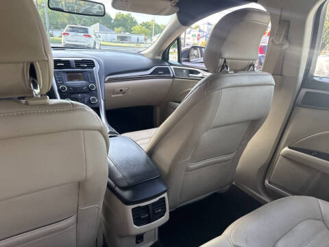 2014 Ford Fusion SE