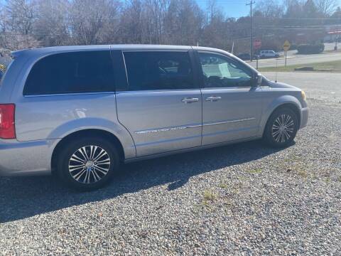 2014 Chrysler Town and Country for sale at Venable & Son Auto Sales in Walnut Cove NC