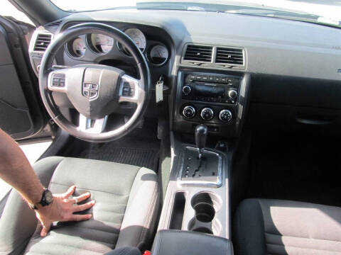 2013 Dodge Challenger SXT