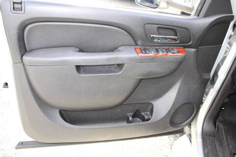 2014 Chevrolet Suburban LS