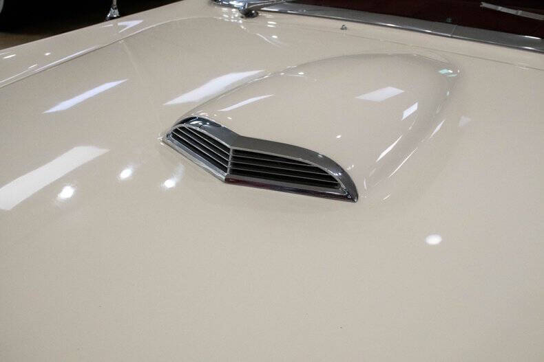 1957 Ford Thunderbird