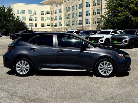 2025 Toyota Corolla Hatchback SE