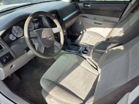 2008 Chrysler 300 LX