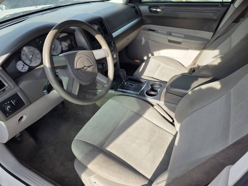 2008 Chrysler 300 LX