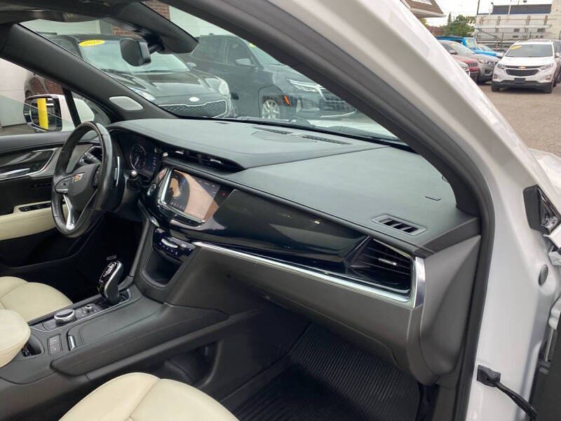 2021 Cadillac XT6 Sport