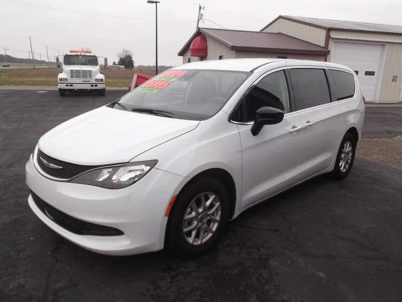 2024 Chrysler Voyager LX