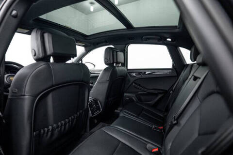 2023 Porsche Macan T
