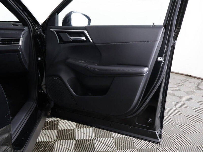 2026 Mitsubishi Outlander LE