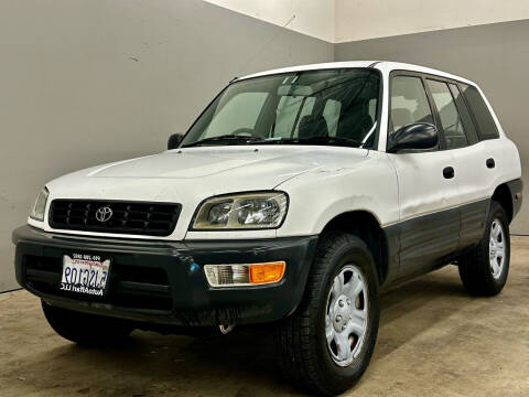 1998 Toyota RAV4 for sale at Autoaffari LLC in Sacramento CA