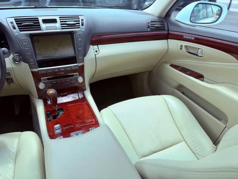 2010 Lexus LS 460