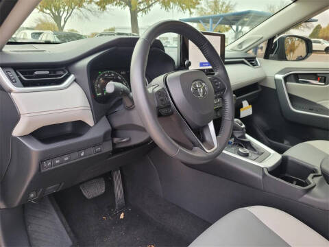 2024 Toyota RAV4 Hybrid XLE Premium