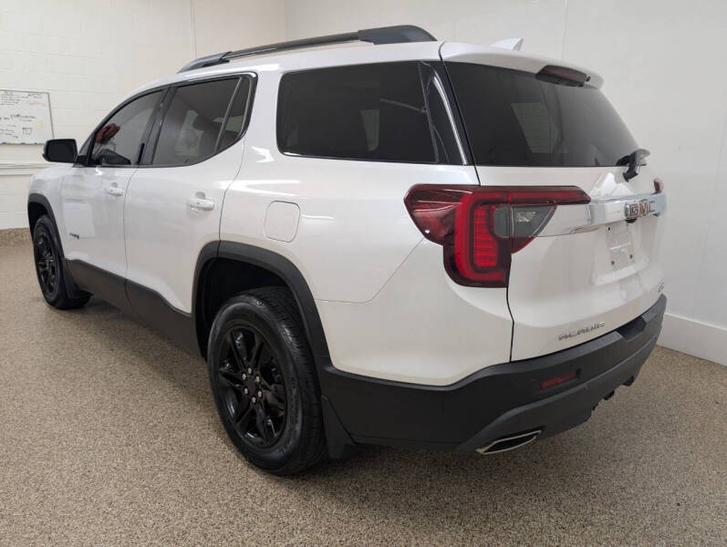2020 GMC Acadia AT4