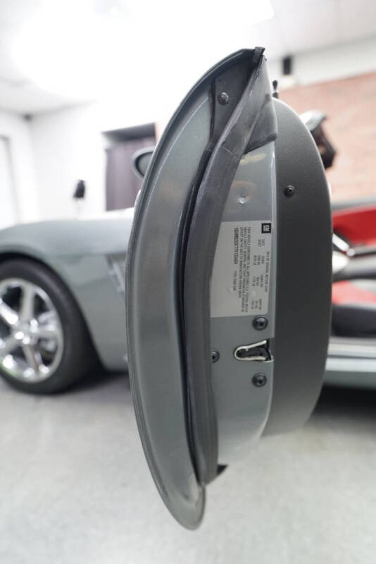 2007 Saturn SKY Red Line