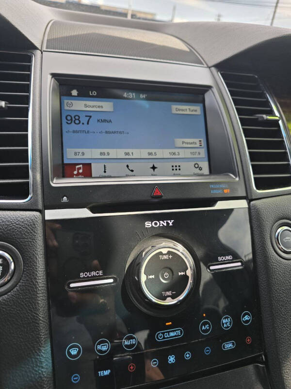 2016 Ford Taurus Limited