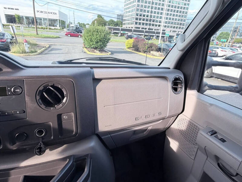 2016 Ford E-Series