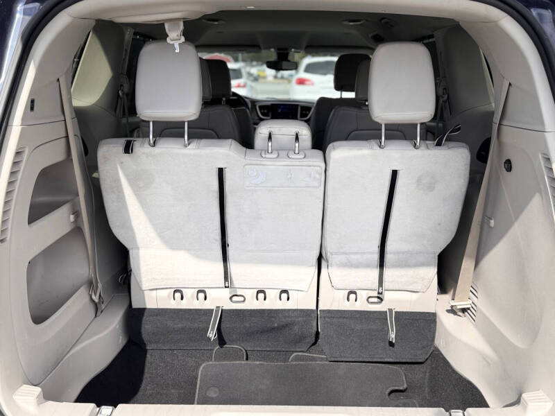 2017 Chrysler Pacifica Touring Plus