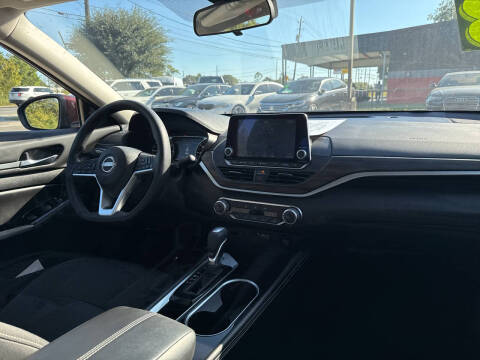 2023 Nissan Altima 2.5 SV