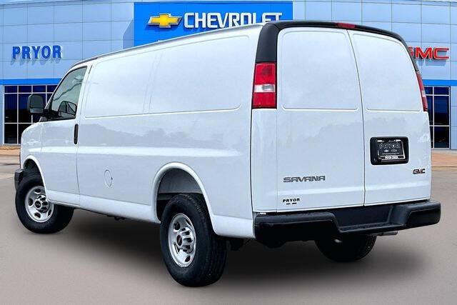 2026 GMC Savana 2500