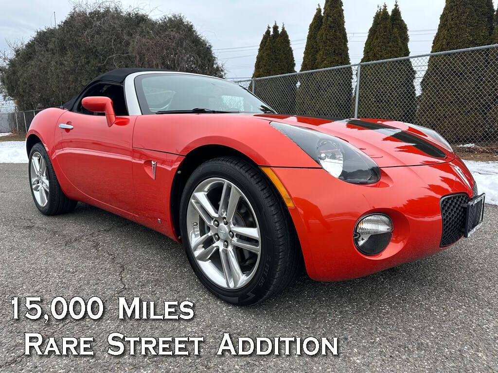 2009 Pontiac Solstice 1