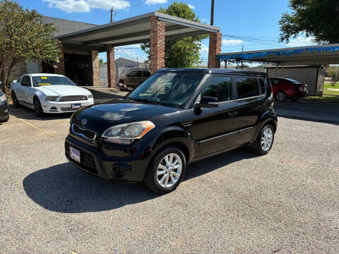 2012 Kia Soul +