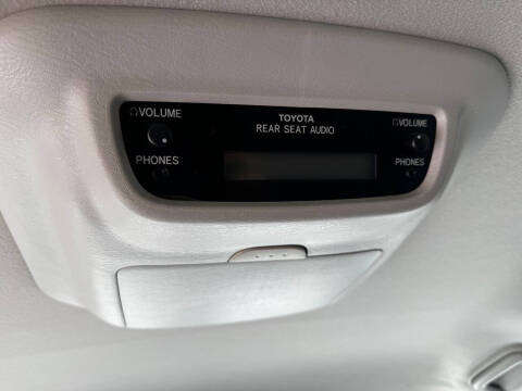 2005 Toyota Sienna LE 7 Passenger