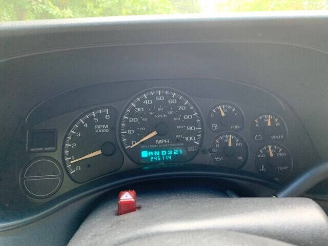 2002 Chevrolet Tahoe LS