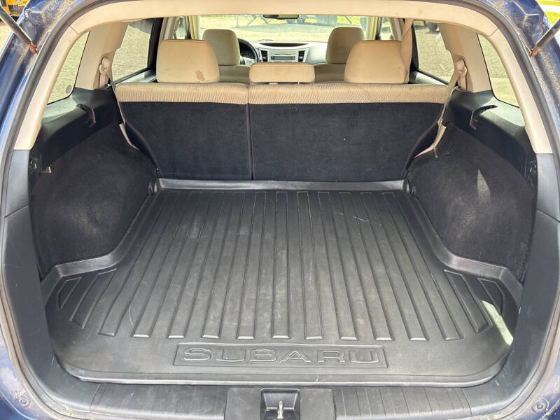 2010 Subaru Outback 2.5i Premium