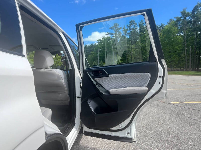 2017 Subaru Forester 2.5i