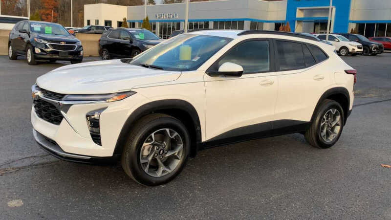 2024 Chevrolet Trax LT