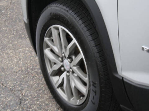 2017 GMC Acadia SLE-2