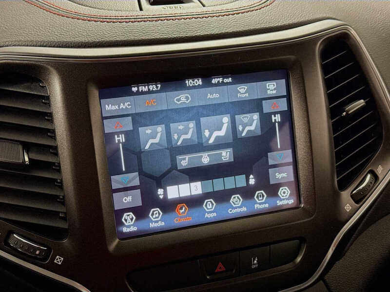 2022 Jeep Cherokee Trailhawk