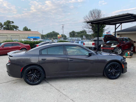 2017 Dodge Charger SXT