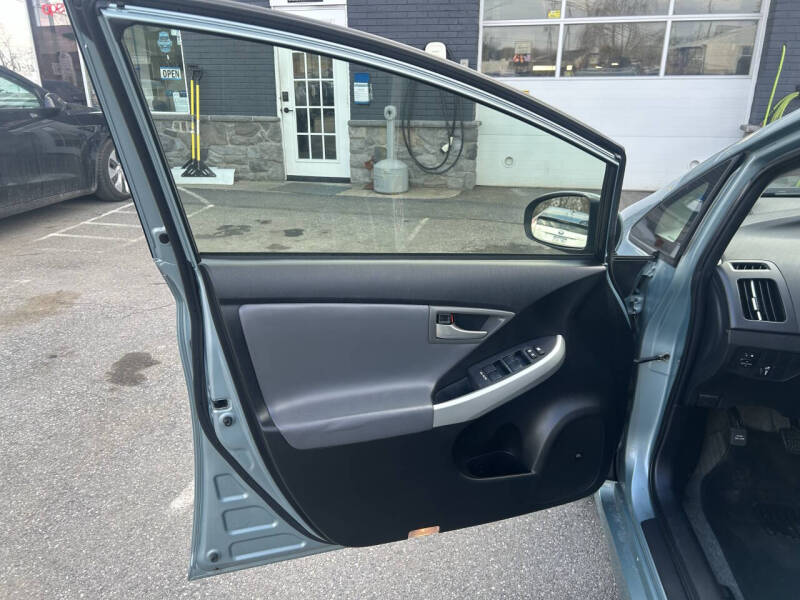 2013 Toyota Prius Three