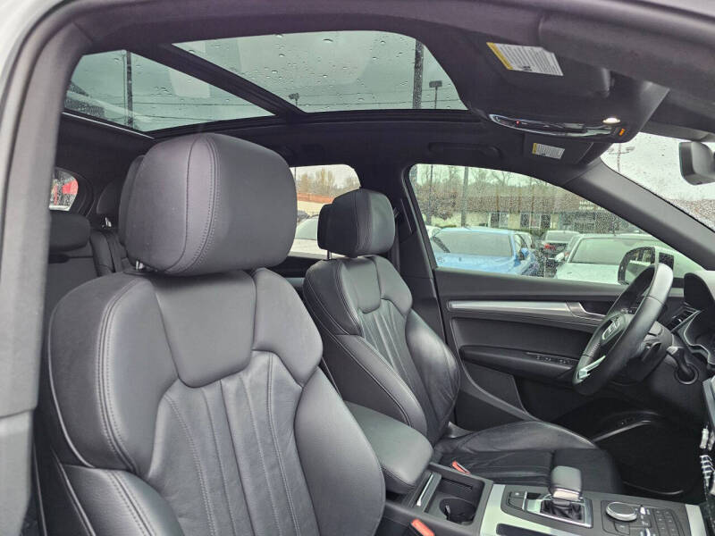 2020 Audi Q5 quattro Premium 45 TFSI