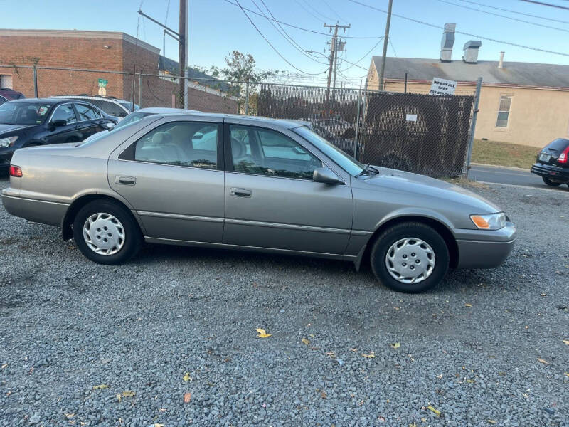 1999 Toyota Camry XLE photo 3