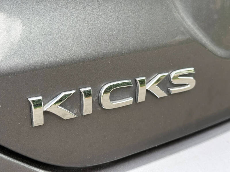 2023 Nissan Kicks S