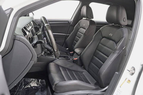 2017 Volkswagen Golf R 4Motion
