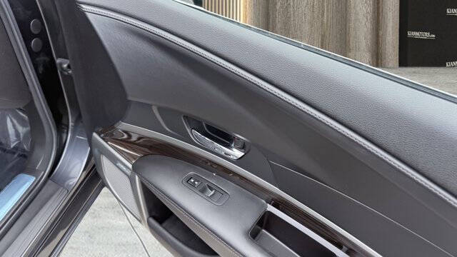 2016 Acura RLX w/Advance