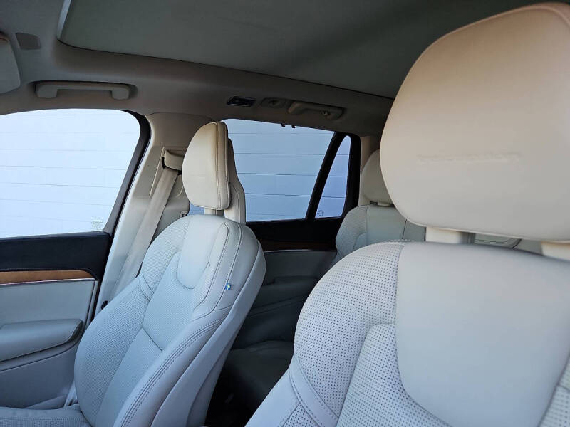 2017 Volvo XC90 T6 Inscription