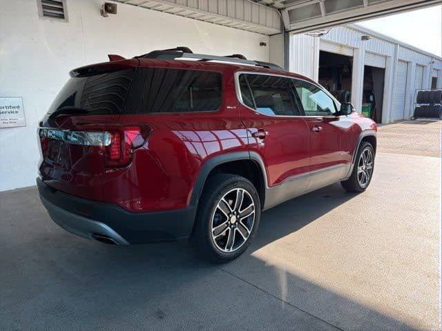 2022 GMC Acadia SLT