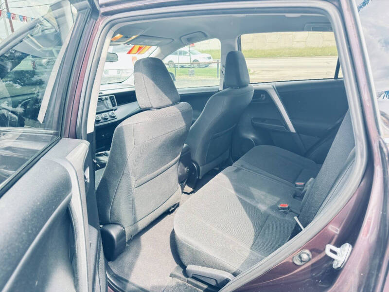 2017 Toyota RAV4 LE