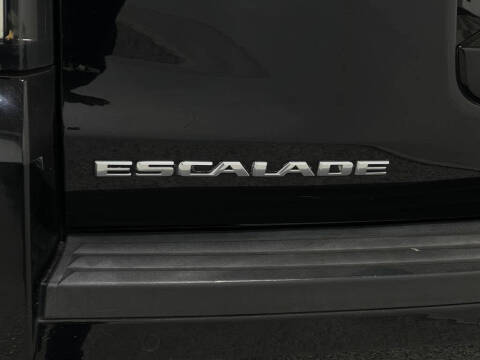 2018 Cadillac Escalade ESV Luxury