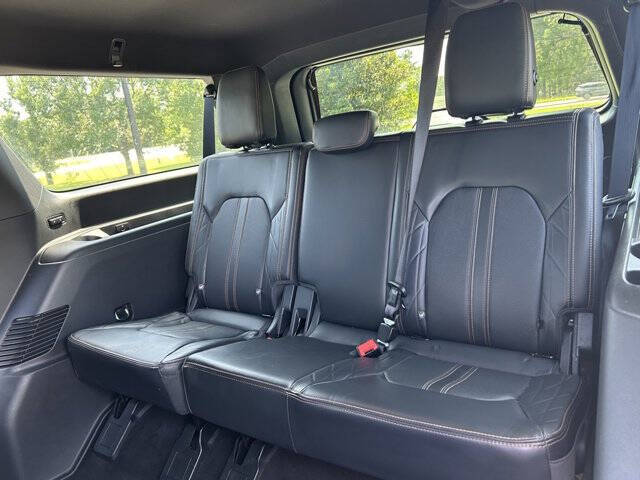 2023 Ford Expedition MAX Platinum