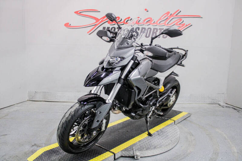 2014 Ducati Hyperstrada