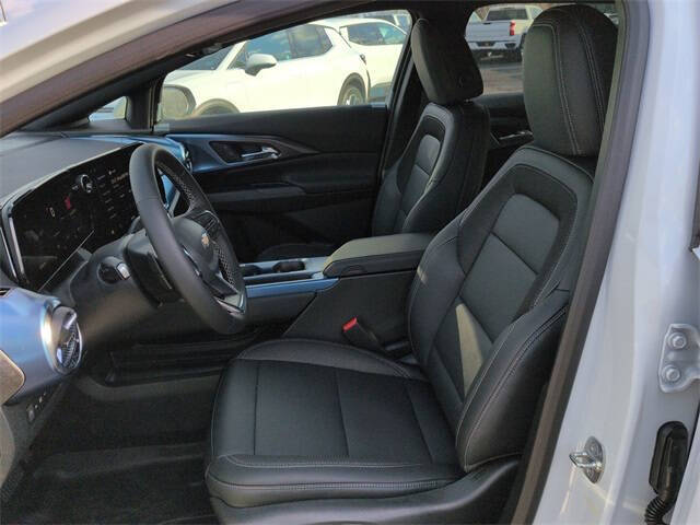 2026 Chevrolet Equinox EV LT 2