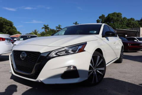 2020 Nissan Altima for sale at OCEAN AUTO SALES in Miami FL