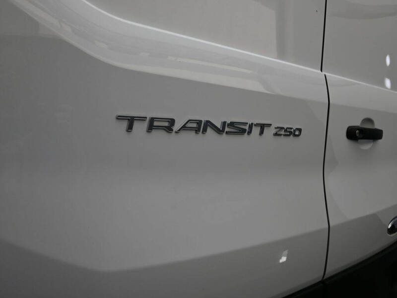 2025 Ford Transit 250