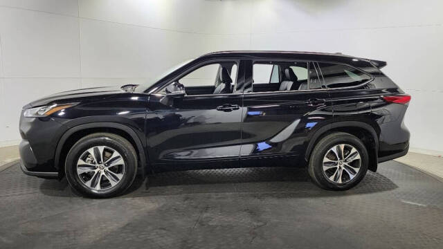 2020 Toyota Highlander for sale at NJ Car Buyer in Jersey City, NJ