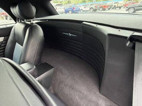 2005 Ford Thunderbird Deluxe