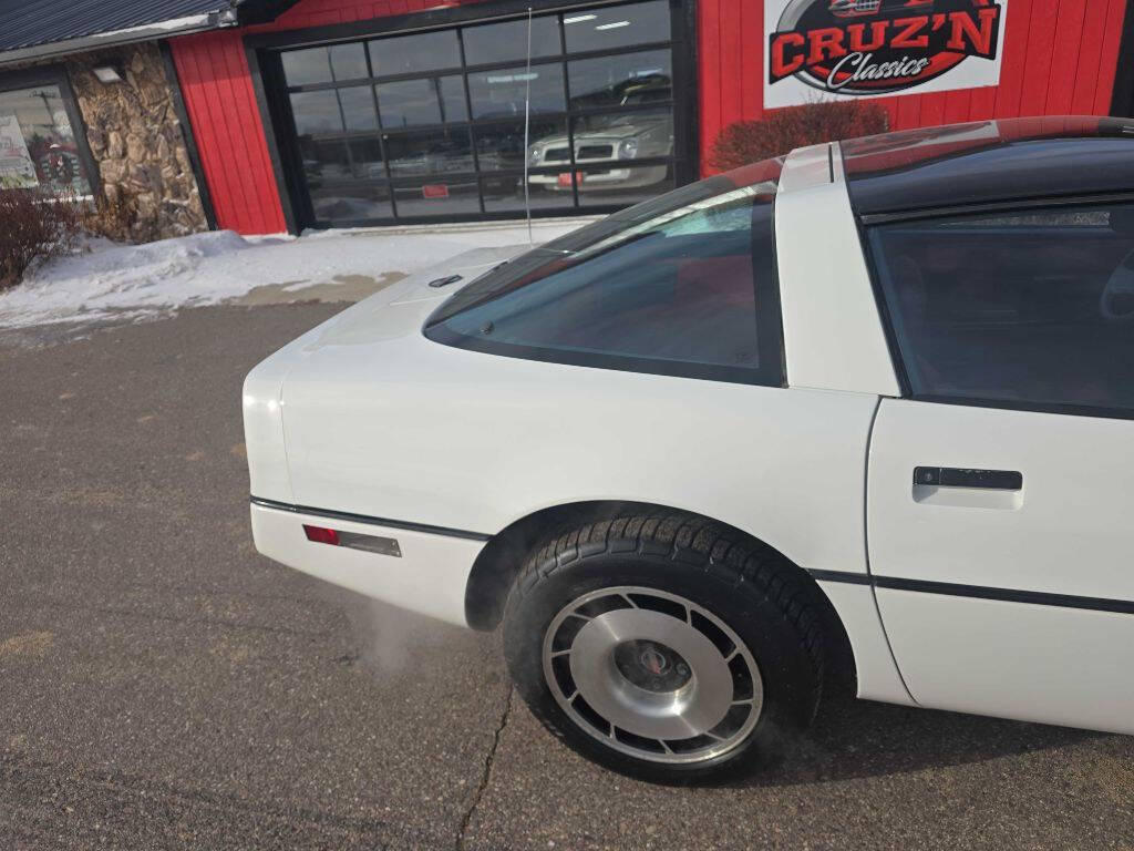 1985 Chevrolet Corvette 33